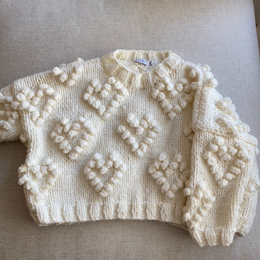 Oversized chunky heart knit